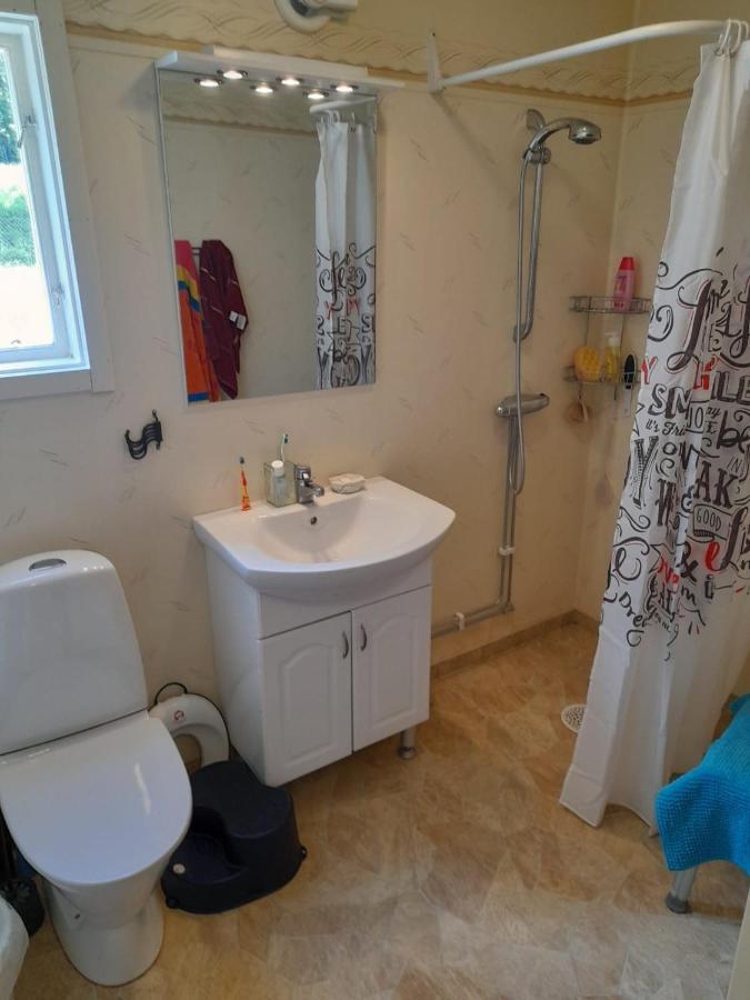 Small Bedroom, Outside Toilet, Shower Kitchen, 120 M From Sandbach Bräcke Exteriör bild